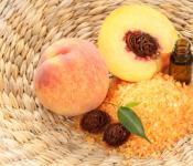 Масло персиковых косточек - полезные свойства, применение в косметологии и народных рецептах