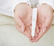 Розовые выделения при беременности: следует ли насторожиться?