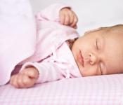 Причины почему всхлипывают во сне дети до года и после года